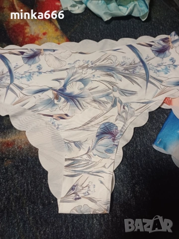 Дамски бикини без шев.