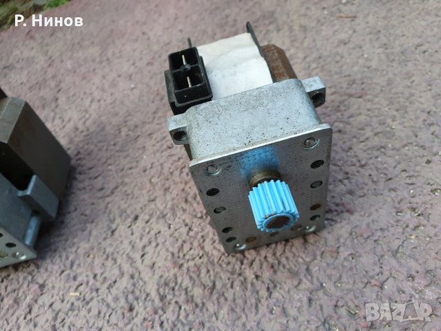 Монофазен ел.двигател/електромотор/електродвигател 45 оборота  155 вата, снимка 1