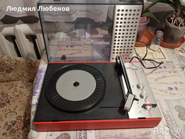 Грамофон Unitra Unitra WG400 Mister Hit. с вграден усилвател и говорител , снимка 2 - Грамофони - 55792337