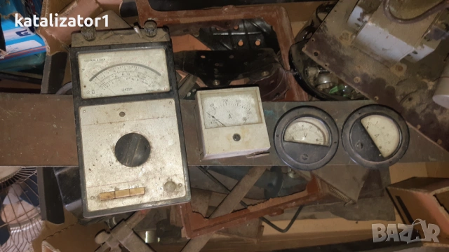 Стари модели уреди,радиа и др, снимка 12 - Антикварни и старинни предмети - 53274475