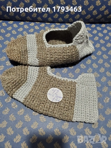 Ръчно плетени мъжки терлици от вълна, размер 42, снимка 2 - Мъжки чорапи - 51870729