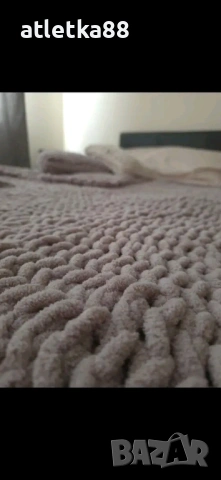 Одеяла, шалове и възглавници от Ализе Пуфи, снимка 2 - Олекотени завивки и одеяла - 53035178