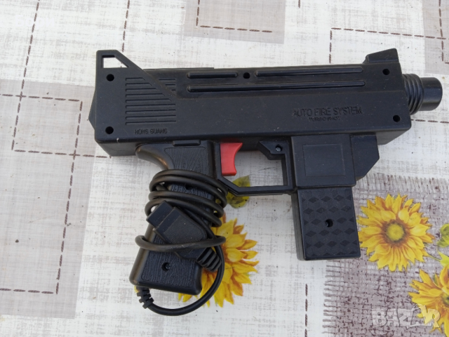 Пистолет за ТВ ИГРА, снимка 2 - Други игри и конзоли - 36562655