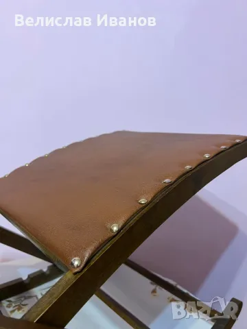 Винтидж кожено сгъваемо столче за крака в перфектно състояние., снимка 6 - Антикварни и старинни предмети - 49807944