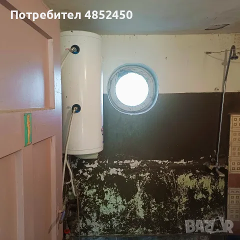 Продавам първия етаж от къща в с. Бръшляница | 80 кв.м + двор 1710 кв.м  11 990 €, снимка 13 - Къщи - 56078326