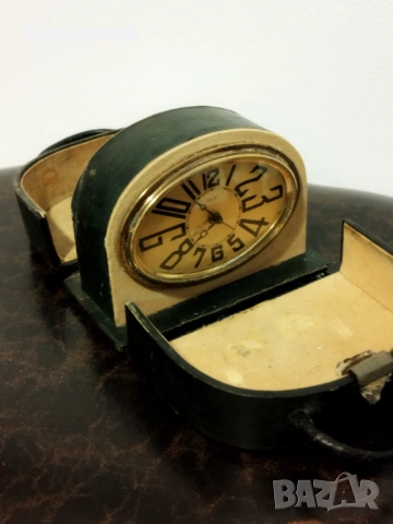 Стар френски будилник, настолен часовник