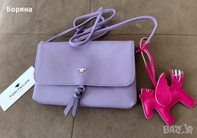 Tom Tailor нова малка лилава чанта с висулка кон, снимка 13 - Чанти - 49033967