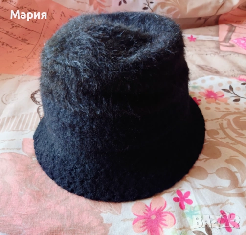 Зимна шапка с ангора, снимка 2 - Шапки - 53072739