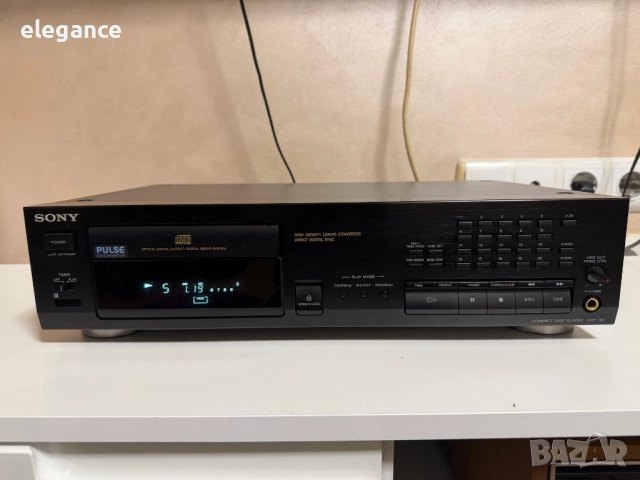 CD плейър Sony CDP-897, снимка 2 - Ресийвъри, усилватели, смесителни пултове - 52705124
