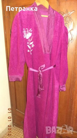 На вашето внимание - нов турски дамски цикламен пенюар