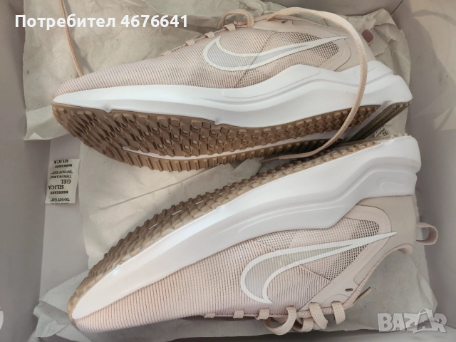 Чисто нови маратонки на Найк, снимка 7 - Маратонки - 52844992
