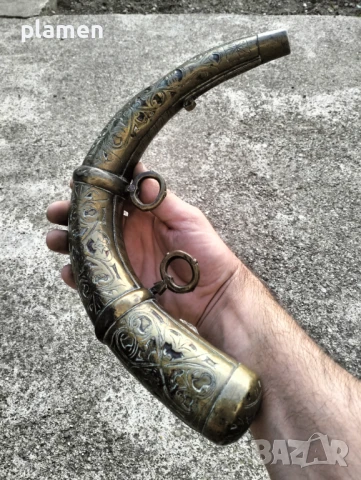 Голяма месингова барутница, снимка 2 - Антикварни и старинни предмети - 51227719