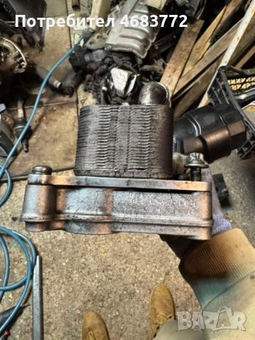 Плочка или основа за захващане на масленият охладител на Mercedes 2.2Cdi само за 100лв. A6511801310, снимка 2 - Части - 52805293