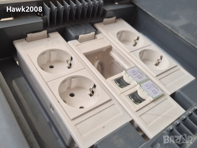 Комплект 8 бр. подова оборудвана електро кутия Легранд за вертикален монтаж с капак Legrand, снимка 5 - Ключове, контакти, щепсели - 51736270