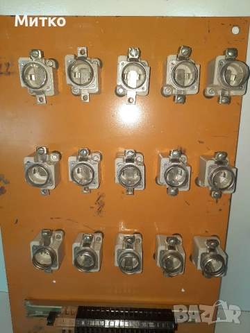 Електрическо табло с бушони, снимка 3 - Други - 52887238