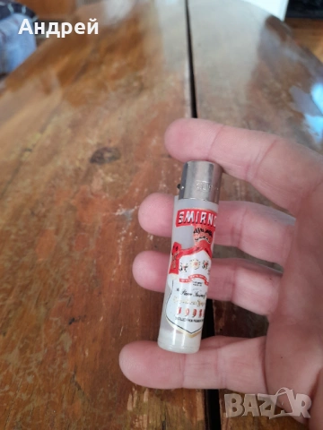 Стара запалка Clipper Smirnoff, снимка 2 - Други ценни предмети - 53248001