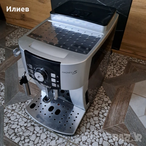 Кафемашина Delonghi Magnifica S, снимка 2 - Кафемашини - 53064262