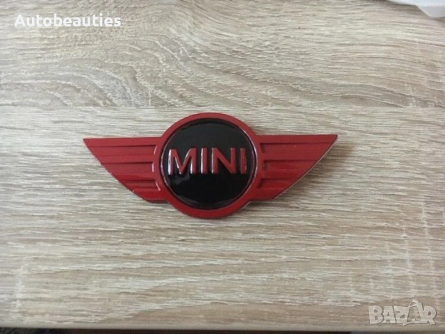 MINI Cooper емблема стар стил червено с черно