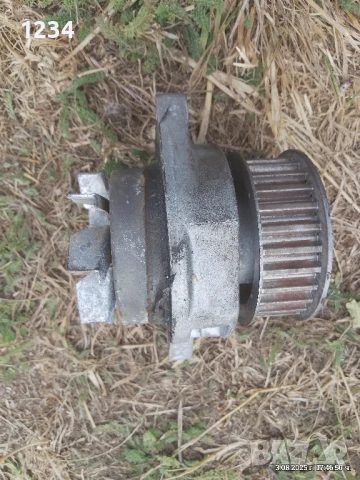 водна помпа за голф 4 1.6 бензин 