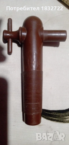 Продавам пластмасови канелки с коносовидна резба ,стават з пластмасови бурта