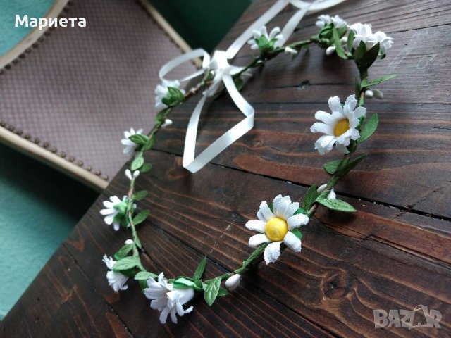 Нежно Венче за глава с маргаритки Венец за глава с цветя Венче за коса с бели цветя Венец за коса, снимка 3 - Аксесоари за коса - 40303458
