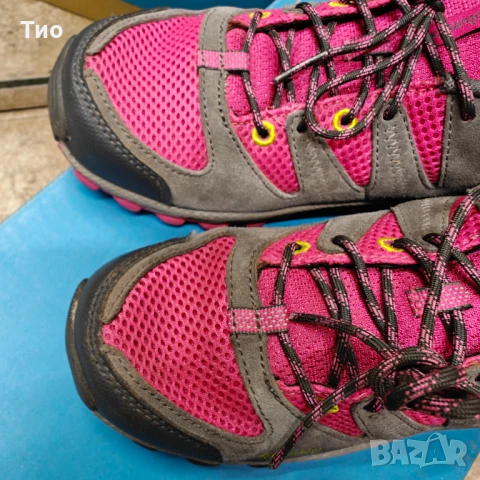 Columbia, 35 номер, Детски/дамски, туристически маратонки , снимка 5 - Детски маратонки - 50760681