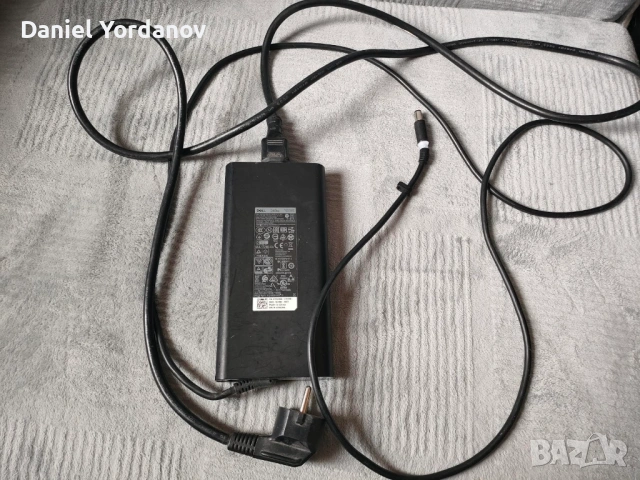 Мощен лаптоп Dell Precision 7750 17 inch 3 TB SSD (3 NVMe x 1 TB) RTX 3000 48 GB RAM i7 10850H, снимка 9 - Лаптопи за работа - 54350123