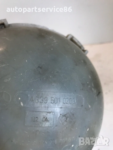 Разширителен резервоар за охлаждаща течност за Mercedes W639 Vito 2.2 CDI (2003-2009) A6395010203, снимка 2 - Части - 53885124