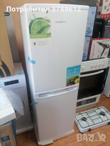 Хладилник с фризер Crown CBR-140W, снимка 1 - Хладилници - 42647655