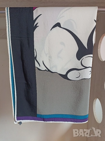 Дамски шал Krizia, снимка 3 - Шалове - 54357130