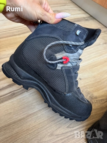 Оригинални Трекинг обувки Hanwag ! 37,5 н, снимка 3 - Дамски боти - 52306469