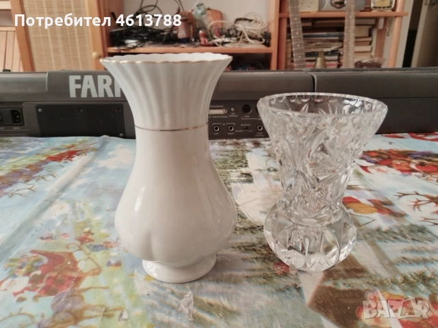 Две вазички 