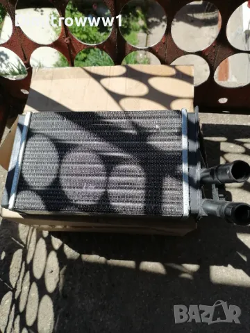Радиатор парно ауди 80, снимка 2 - Части - 50074691