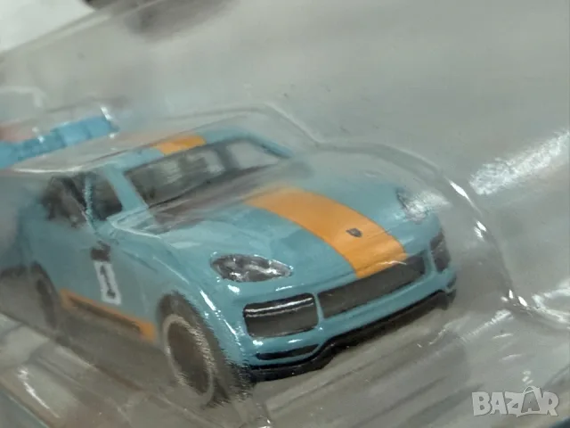 Majorette Porsche Cayenne + Porsche 918 Spyder, снимка 3 - Колекции - 56537295