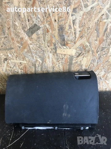 Бардачка, черен цвят, дясно управление, за Mercedes ML W164 3.0 CDI (2010) A1646800391