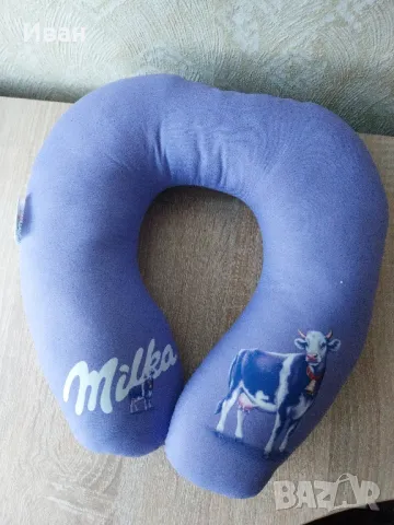 нова възглавница на milka, снимка 2 - Възглавници - 48084077