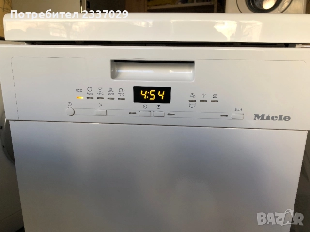 Съдомиялна:Миеле-45см,стояща-1год гаранция,нова с транспортен дефект,мод:2025г,клас:А+++\дисплей
