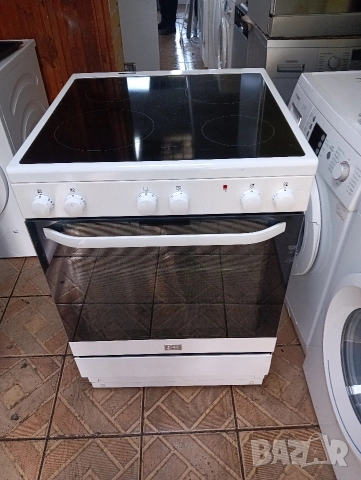 Свободно стояща печка с керамичен плот VOSS Electrolux с две години гаранция!