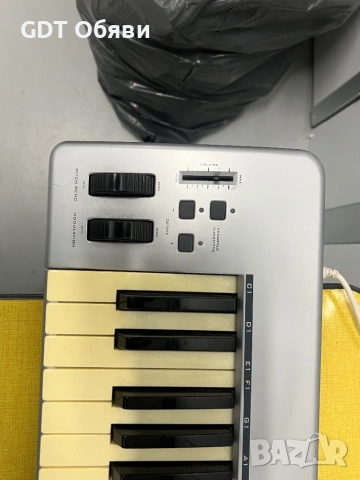 M audio 49 USB , снимка 2 - Друга електроника - 54160426