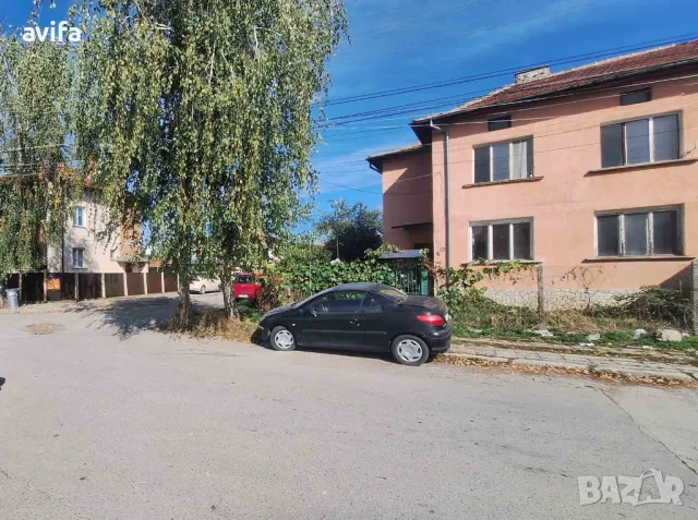 Къща в центъра на Елин Пелин, снимка 11 - Къщи - 47624702