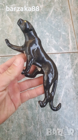 Порцеланова немска Фигура Пума, снимка 2 - Декорация за дома - 54116675