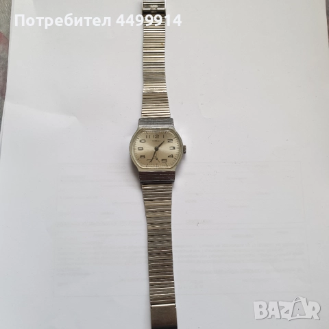 Механичен часовник Победа, снимка 2 - Антикварни и старинни предмети - 52036870