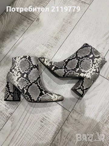 Дамски боти, снимка 2 - Дамски боти - 51825664