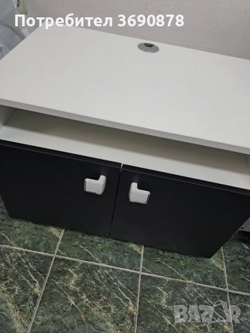 Етажерки 2бр. и TV шкафче на колелца, снимка 9 - Етажерки - 52885621