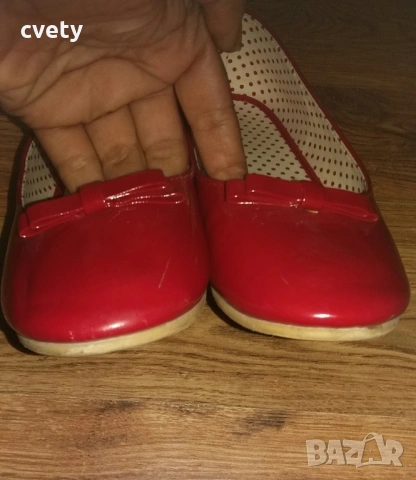 Лачени обувки НМ 32 номер, снимка 2 - Детски обувки - 54166718