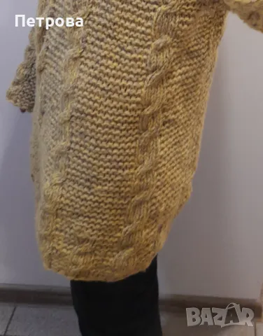 Ръчно плетен дебел пуловер, снимка 9 - Блузи с дълъг ръкав и пуловери - 48695286