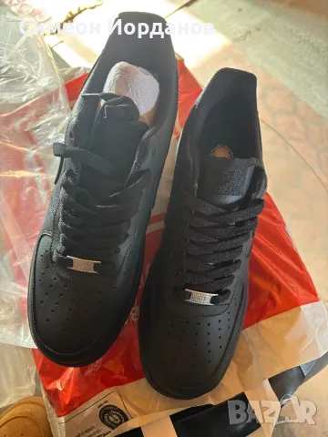 Продавам 2 Броя  NIKE Спортни обувки AIR FORCE 1.Размер 44 са бежовите,а черните 44.5.Цена:130ЛВ , снимка 9 - Спортни обувки - 49521562