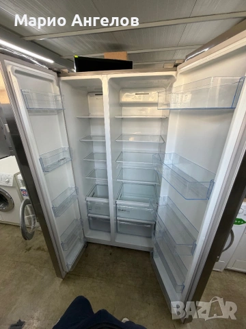 Хладилник Bosch с фризер Side by side перфектен GERMANY Гаранция, снимка 4 - Хладилници - 53912514