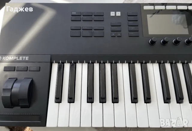 Midi клавиатура Native komplete kontrol
s49 mk2, снимка 4 - Синтезатори - 56227755