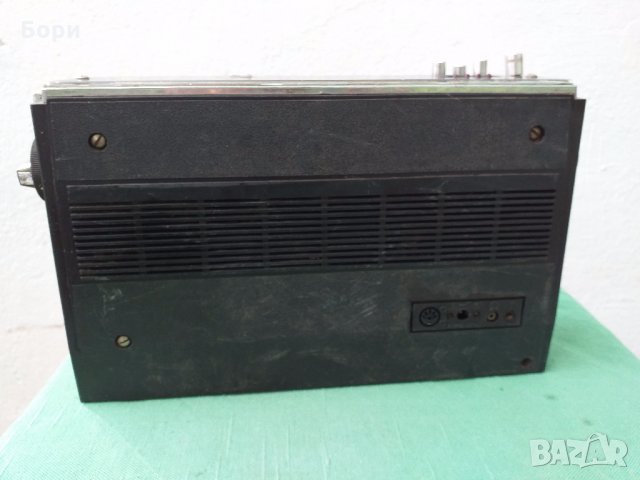 VEF Spidola 230-1, снимка 11 - Радиокасетофони, транзистори - 29123991